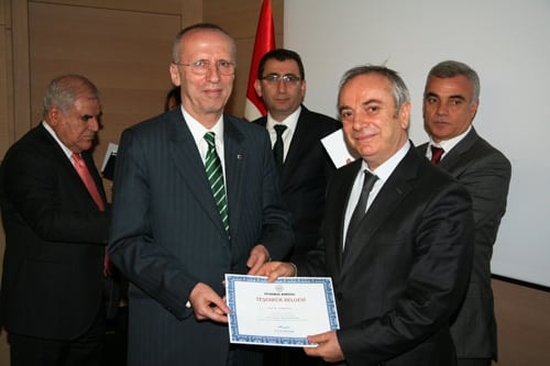 Hukuk Eğitimi Büyük Bir Kaosa Sürüklenmiştir - 108