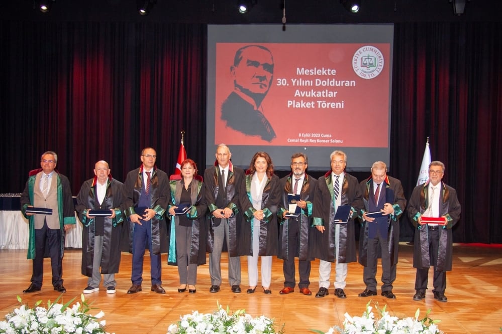 Meslekte 25, 30 ve 35 Yılını Dolduran Meslektaşlarımıza Plaket Verildi - 34