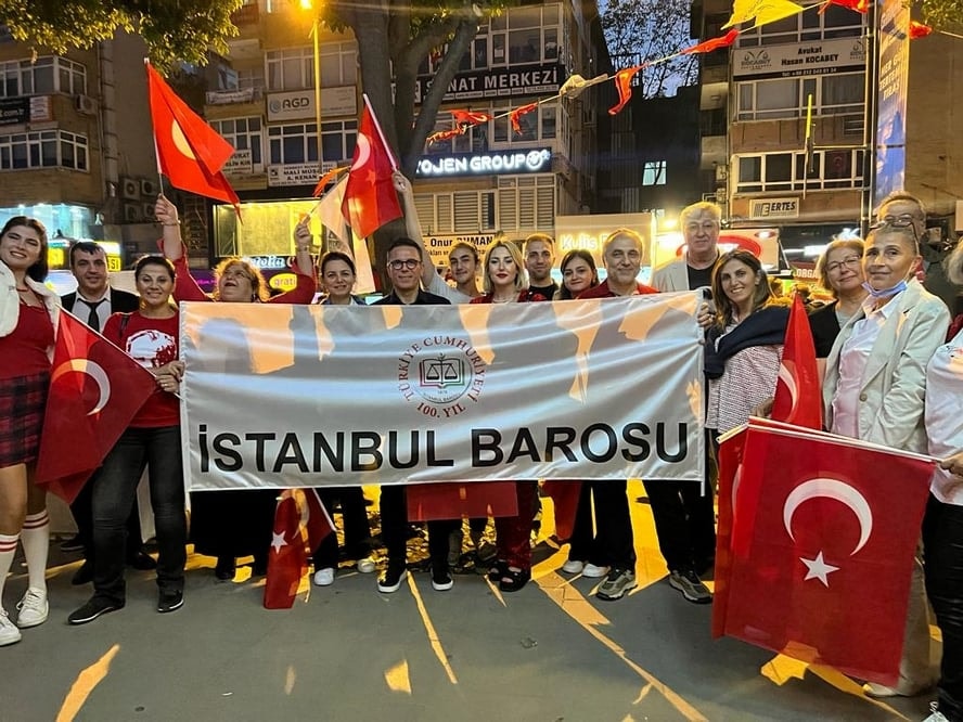 29 Ekim’de Meslektaşlarımızla Büyük Cumhuriyet Yürüyüşlerine Katıldık - 5