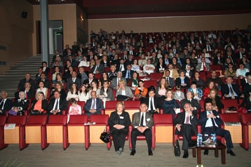 Mesleklerinde 25, 30, 35 Yılını Dolduran Toplam 693 Meslektaşımıza Plaket Verildi
 - 20