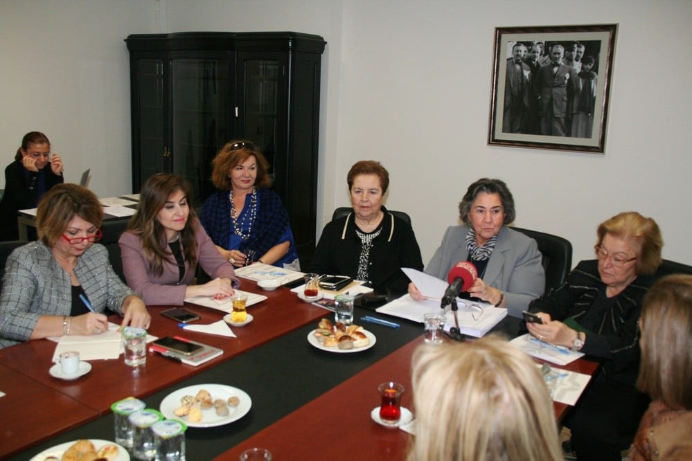 Devrim Yasamız Medeni Kanunumuza Sahip Çıkalım  - 19