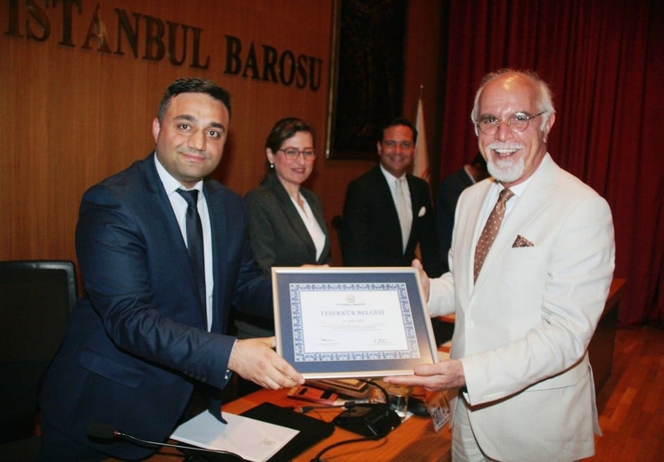 Avukatlık Sözleşmesi - 33