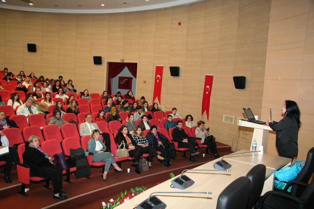 Kadın Hakları ve Aile İçi Şiddet” Konulu Sertifika Programı Devam Ediyor - 66