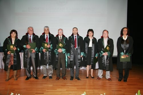 Mesleklerinde 25, 30, 35 Yılını Dolduran Toplam 693 Meslektaşımıza Plaket Verildi
 - 91