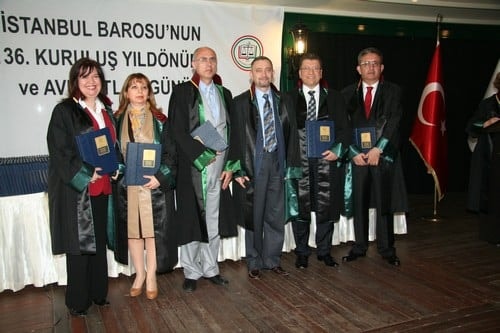 Hukuk Devleti Tesis Edilene, Yargı Bağımsız Olana Kadar, Bedeli Ve Pahası Ne Olursa Olsun Bu Mücadeleyi Birlikte Sürdüreceğiz - 188