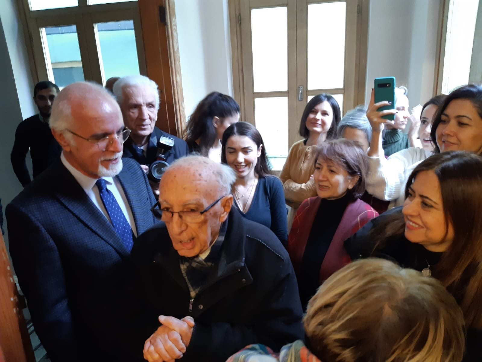 Baromuz Ressamını Yitirdi     - 4