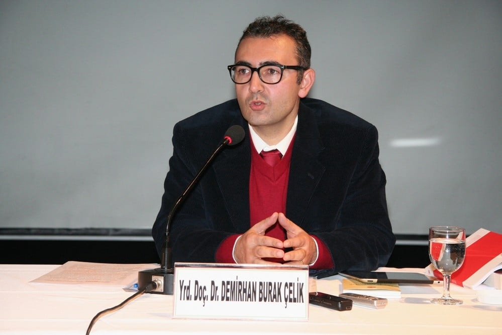 Hukuksal Gerçeklikler Bağlamında Anayasa Değişikliği - 95