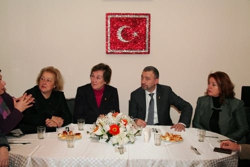 Mahmut Esat Bozkurt Hukuk Ödülü Prof. Dr. Aysel Çelikel’E Verildi
 - 12