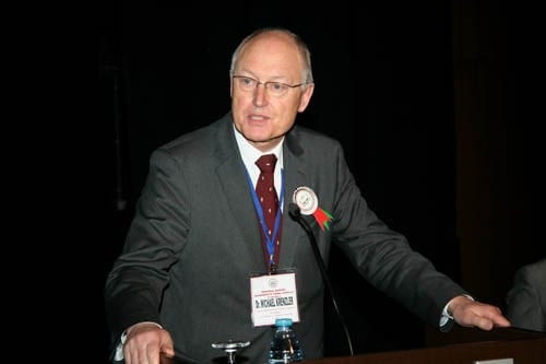 İstanbul Barosu Olağanüstü Genel Kurul Kararı: ‘Başkan Ve Yönetim Kurulu Görevinin Başındadır. İrademize Sahip Çıkıyoruz”

 - 35