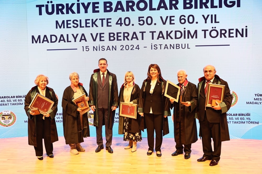 Meslekte 40, 50 ve 60 Yılını Dolduran Meslektaşlarımıza Plaket Verildi - 94