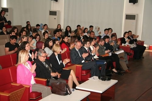 Ab -Türkiye Geri Kabul Anlaşması Ve Vize Serbestîsi

 - 25