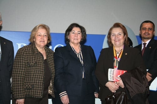 Kadın Kuruluşları Bu Yıl 11 Sığınma Evi Daha Açılması İçin Çağrıda Bulundu

 - 21