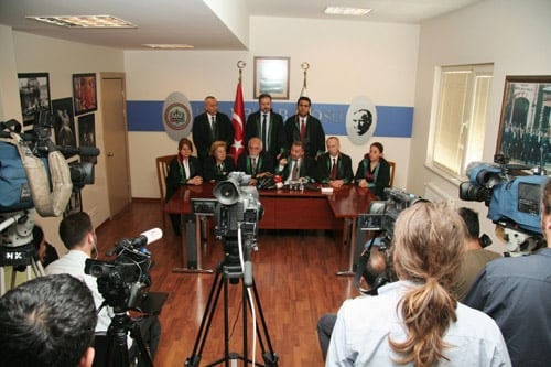 Halka Karşı Şiddet Kabul Edilemez

 - 5