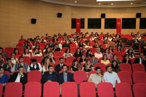 Adil Yargılamanın Teminatı Avukattır
 - 22