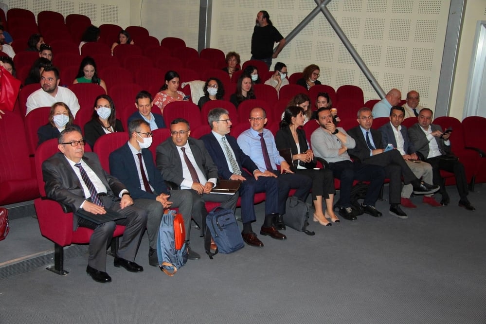 25. İş Hukuku Sempozyumu - 90