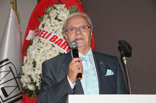 Türkiye Baroları Hayvan Hakları 1. Kurultayı
İstanbul’Da Yapıldı
 - 4