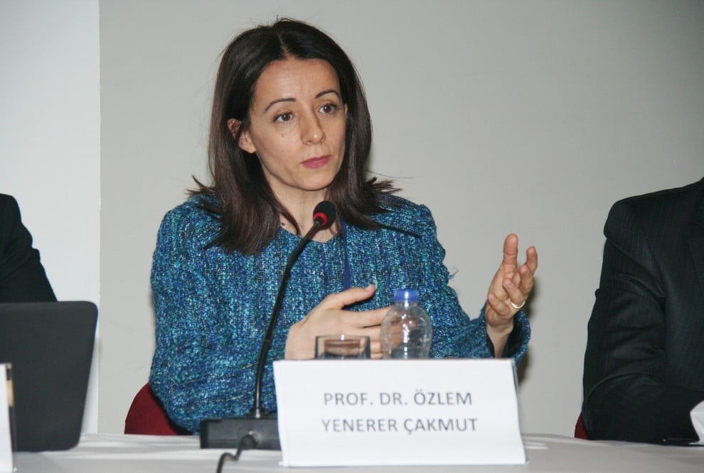 IV. Ulusal Sağlık Hukuku Sempozyumu - 43