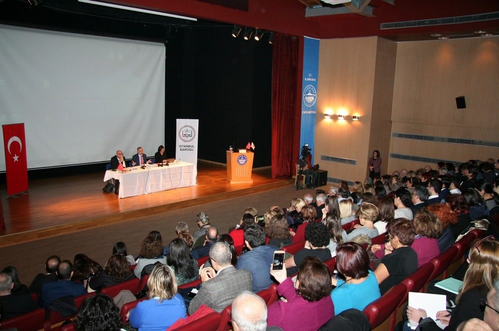 Hukuksal Gerçeklikler Bağlamında Anayasa Değişikliği - 45