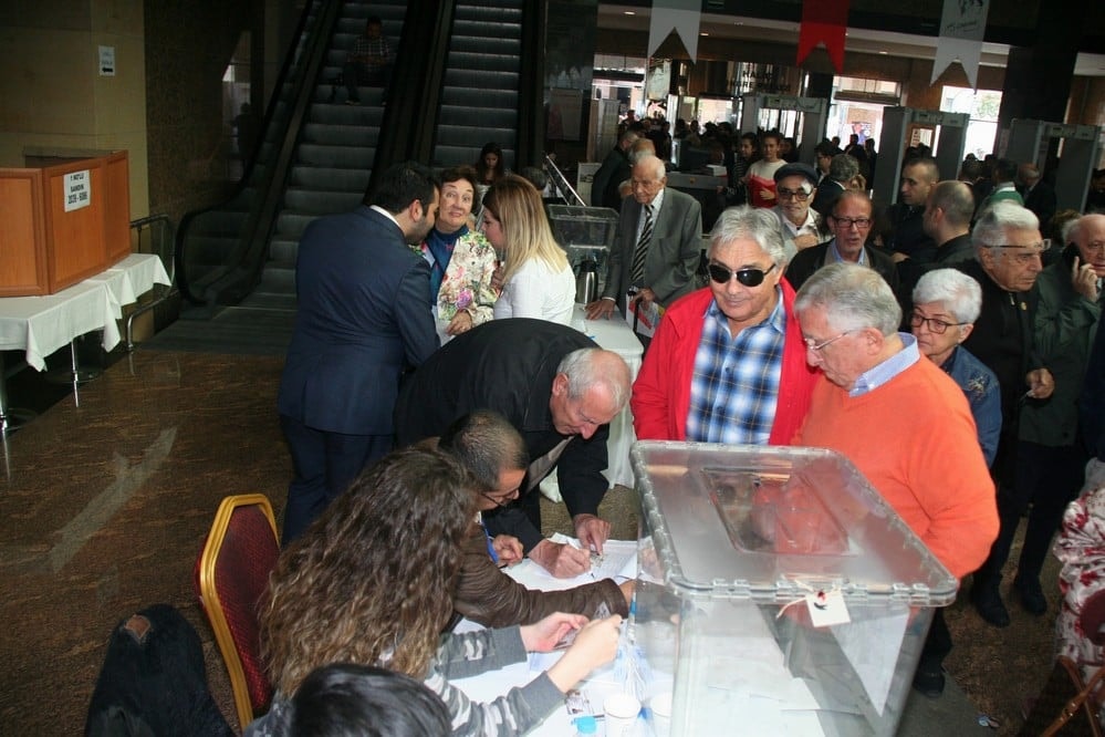 Başkan Durakoğlu Güven Tazeledi - 445