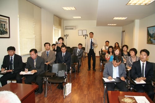 Güney Koreli Hukukçular Heyeti
Baromuzu Ziyaret Etti - 5