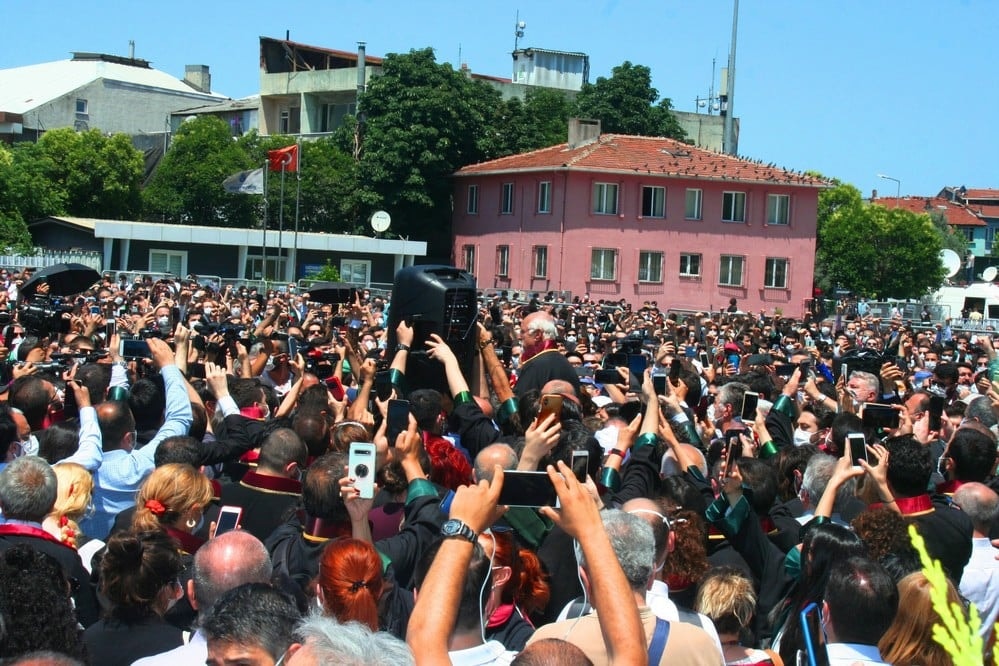 Yasa Yapma Gücünü Silah Olarak Kullananları Uyarıyoruz - 51