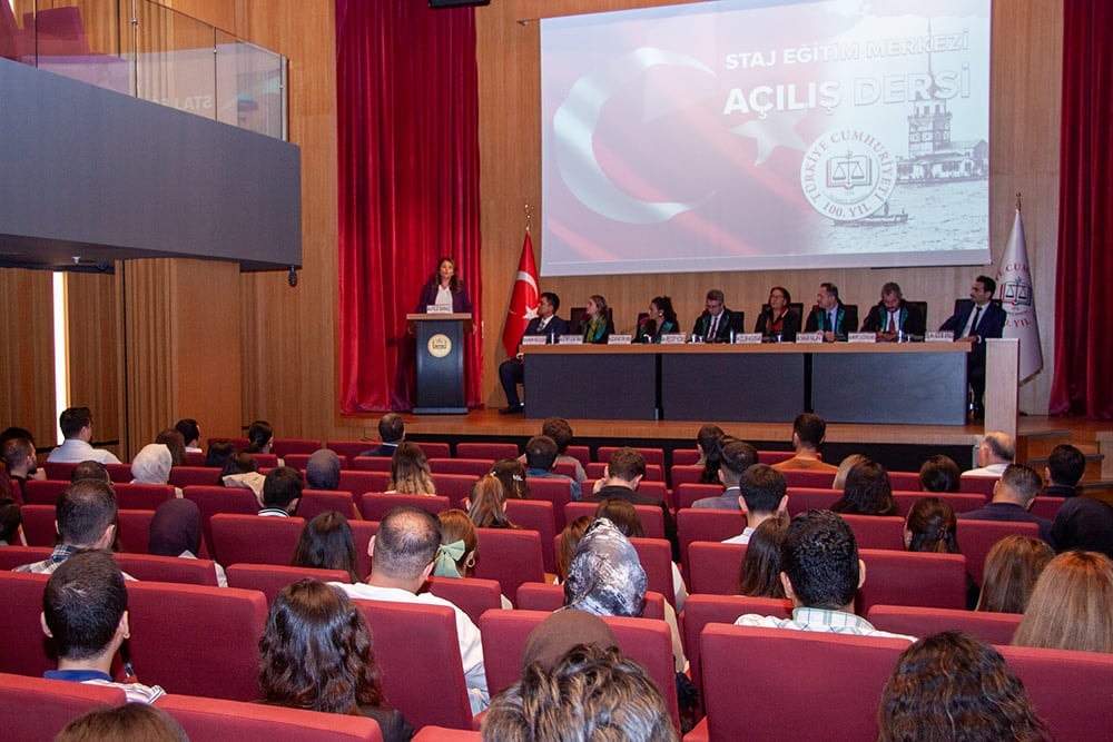 İstanbul Barosu Staj Eğitim Merkezinin (SEM) Yeni Eğitim Dönemi Açılış Dersi