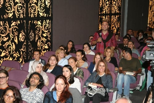 Kadın Hakları Ve Aile İçi Şiddet Konulu Sertifika Programı Devam Ediyor

 - 24