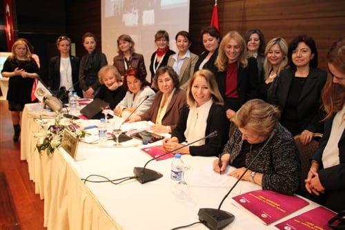 Tübakkom 1.Kadın Avukatlar Kurultayı Sonuç Bildirgesi - 7