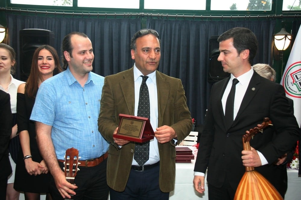 Tarihte Haksız Yargılamaların Gölgesinde Savunmanın Savunulması – II - 72