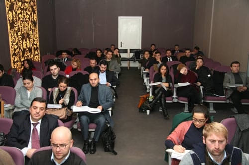 Kadın Hakları Ve Aile İçi Şiddet Semineri Devam Ediyor
 - 13