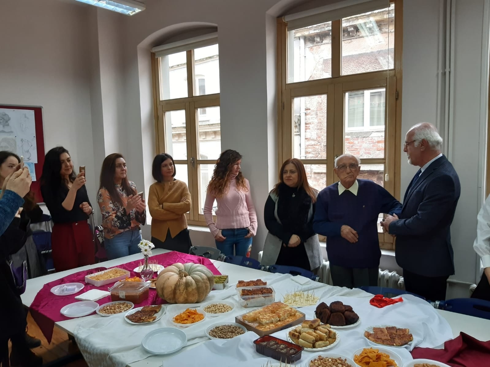 Baromuz Ressamını Yitirdi     - 6