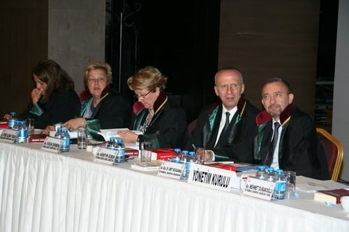 Ümit Kocasakal İstanbul Barosu Başkanlığına Yeniden Seçildi 

 - 115