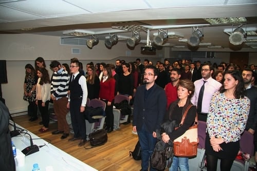 Avukatlar, Kurtçuklardan Muhteşem Kelebekler Yapmayı Becerenlerdir

 - 3