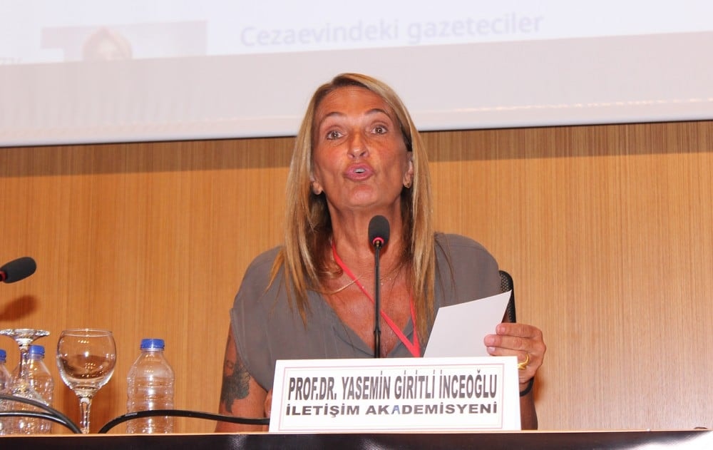 Uluslararası Konferans: ‘Ayın Karanlık Yüzü’ - 148