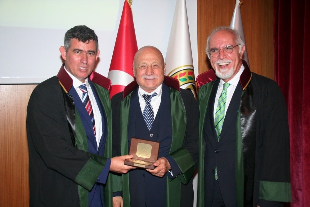 Meslekte 40, 50, 60 Yılını Dolduran 467 Meslektaşlarımıza Madalya Verildi - 100