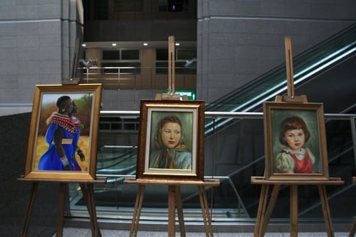 Avukatların Resim Çalışmaları Sergilendi
 - 43