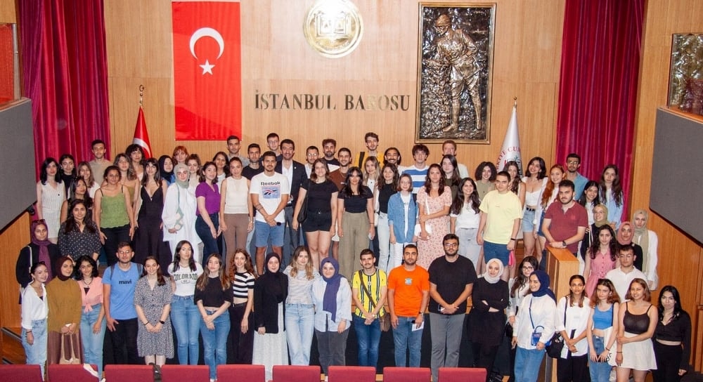 Hukuk Fakültesi Öğrencileri Yaz Programı Tamamlandı - 7