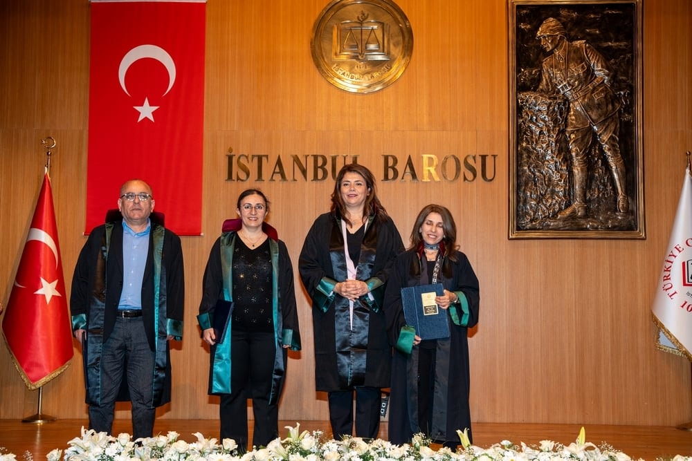 Meslekte 25, 30 ve 35 Yılını Dolduran Meslektaşlarımıza Plaket Verildi - 31