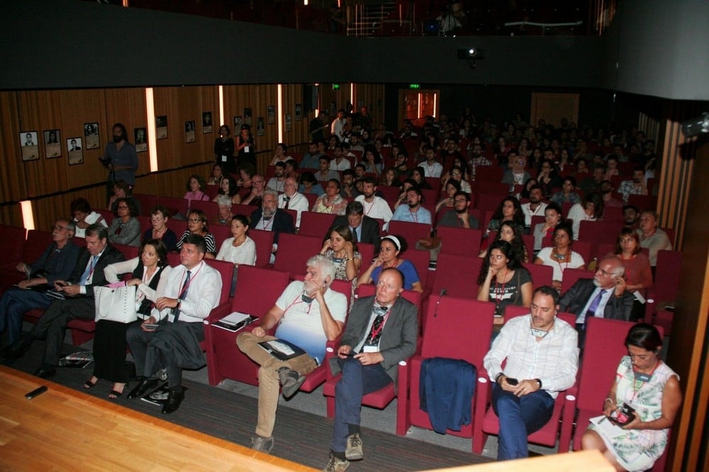 Uluslararası Konferans: ‘Ayın Karanlık Yüzü’ - 69