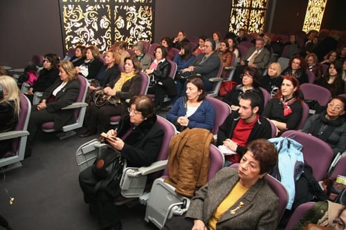 Önder Kadınlar Ödüllendirildi
 - 12