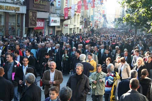 Barolar “Yargıya Ve Ülkeye Sahip Çıkma” Yürüyüşü Yaptılar - 53