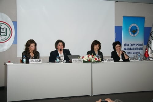 Önder Kadınlar Ödüllendirildi
 - 20