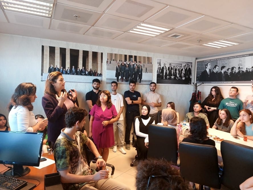 İstanbul Barosu Başkanı Av. Filiz Saraç, Hukuk Fakültesi Öğrencileriyle Buluştu - 2