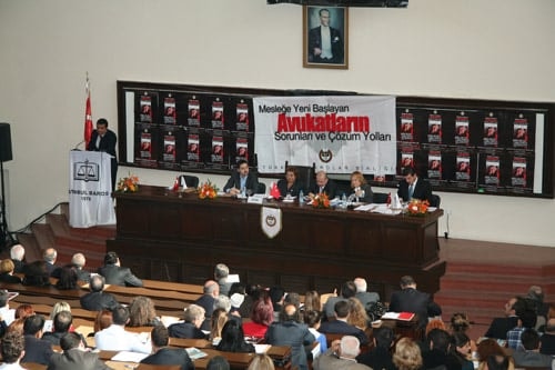 Mesleğe Yeni Başlayan Avukatların Sorunları Forumda Tartışıldı  - 31