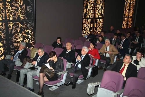 Özgürlükler Hâkimi

 - 8