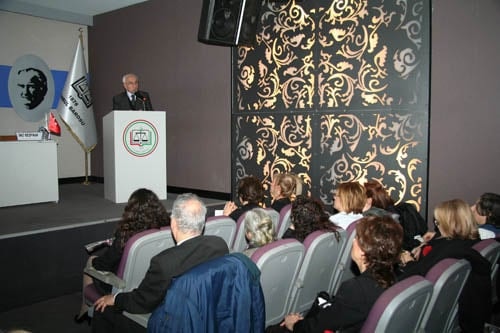 Kadına Şiddet Durmak Bilmiyor

 - 44