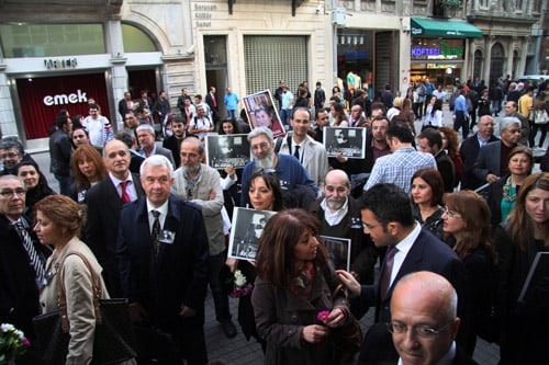 Avukat Gülçin Çaylıgil’İ Andık

 - 18