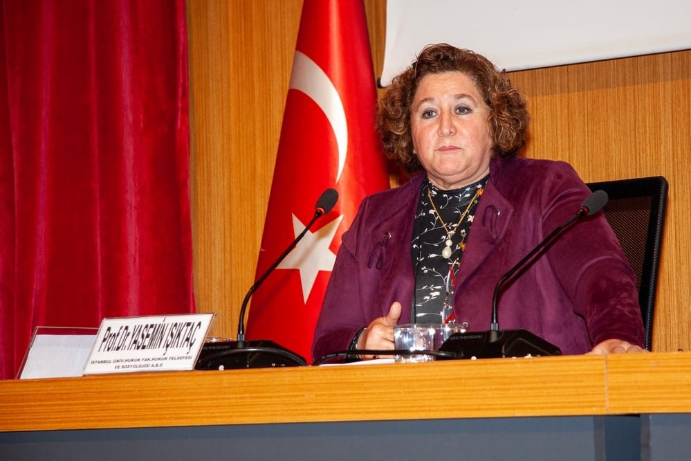 Avukatlık Meslek Etiği ve Geleceğin Hukuku Semineri - 6