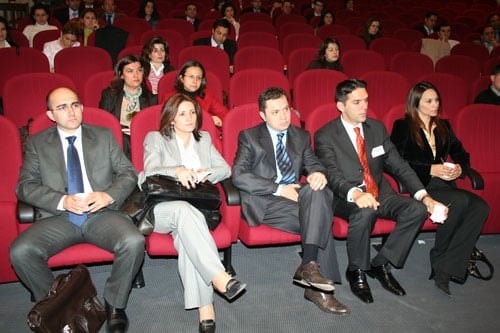 Hukukumuzda Yeni Bir Finansal Enstrüman Olan Mortgage
Bir Panelde Tartışıldı - 3