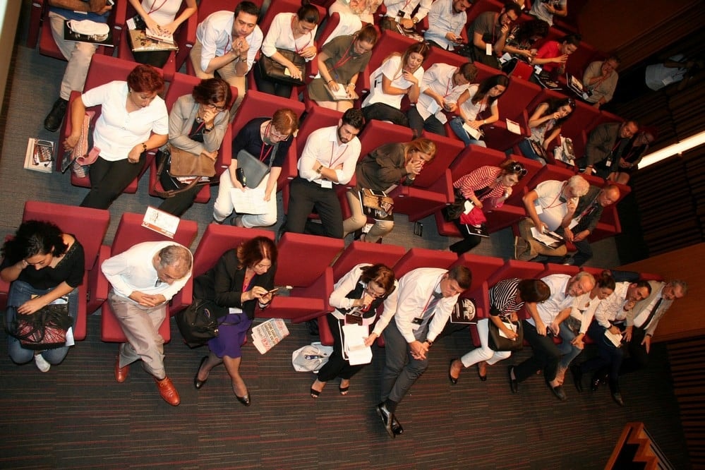 Uluslararası Konferans: ‘Ayın Karanlık Yüzü’ - 99